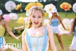 nayeon-pop-outfits